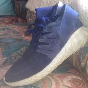 Adidas hightop UltraBoost